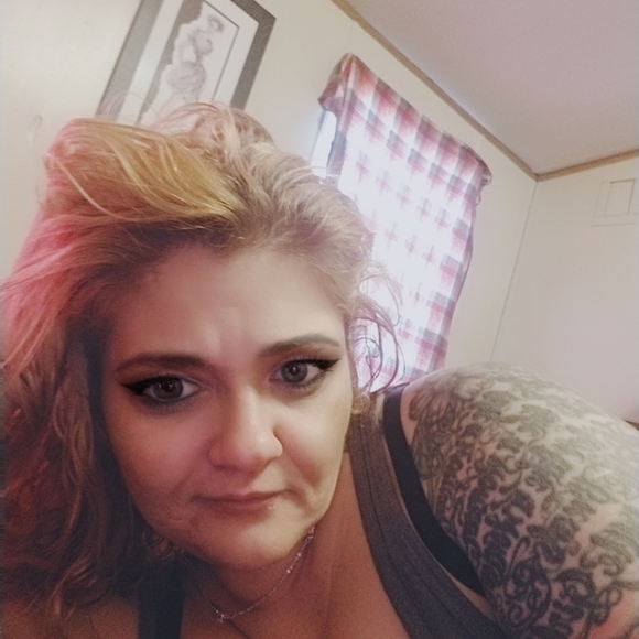 Meet your Posher, Elisha - Picture 4 of 5